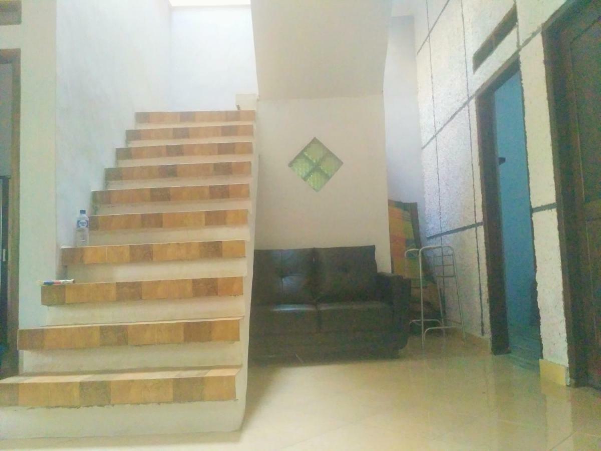 Homestay Bumi Asri III Cikutra Bandung Ngoại thất bức ảnh