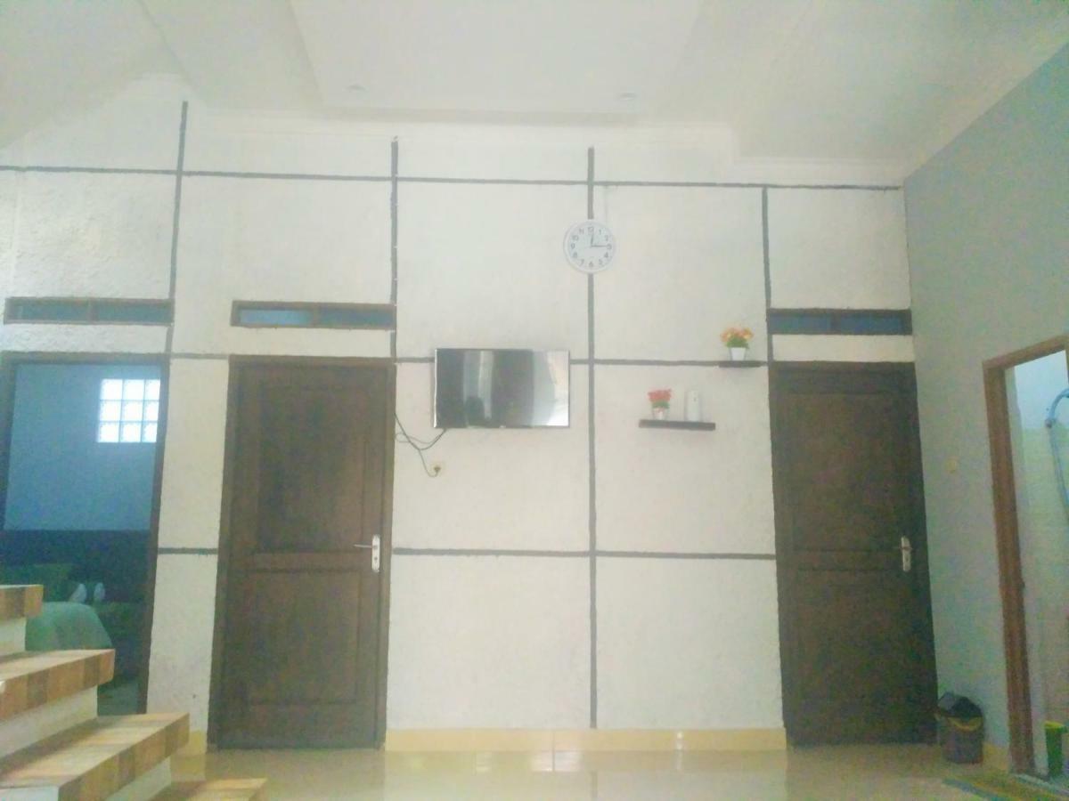 Homestay Bumi Asri III Cikutra Bandung Ngoại thất bức ảnh